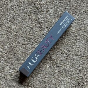 HUDA BEAUTY Rich Black Brow Fiber Gel
